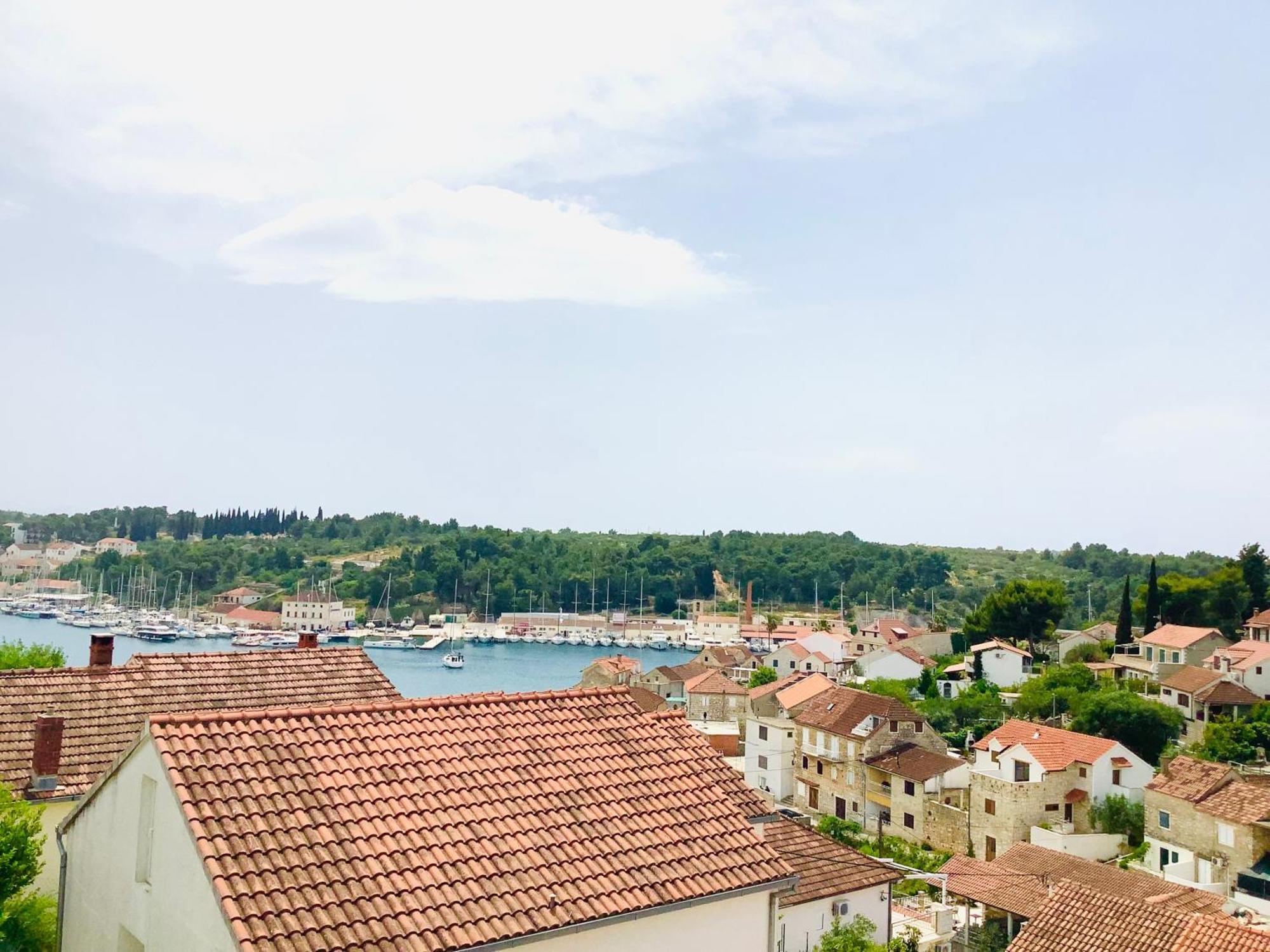 Apartments Dante Domus Aurea Milna  Dış mekan fotoğraf
